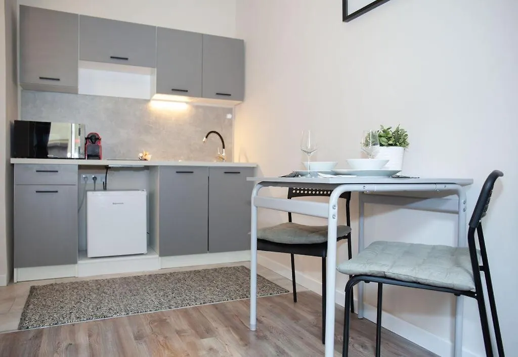 Barbaras Modern Apartment Budapest 0*,  Hungría