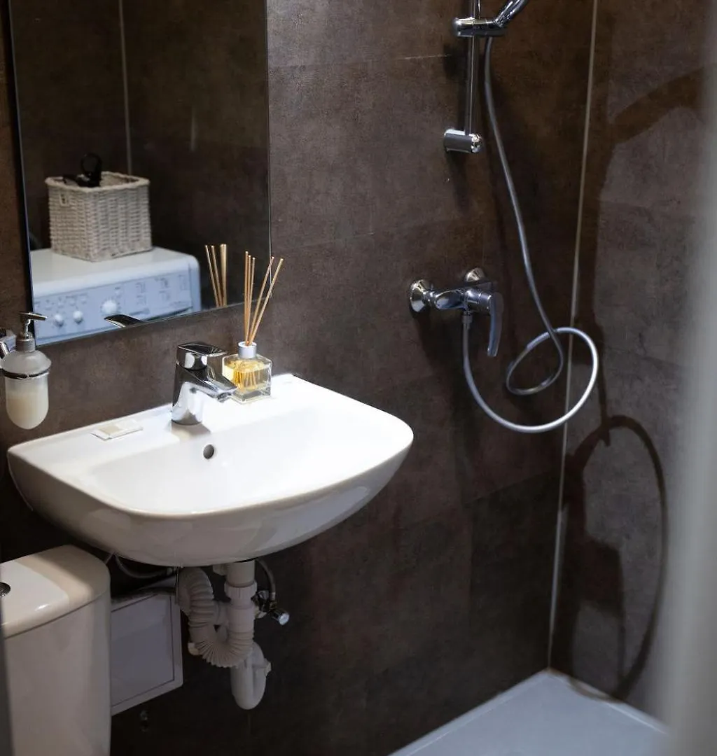 Barbaras Modern Apartment Budapest